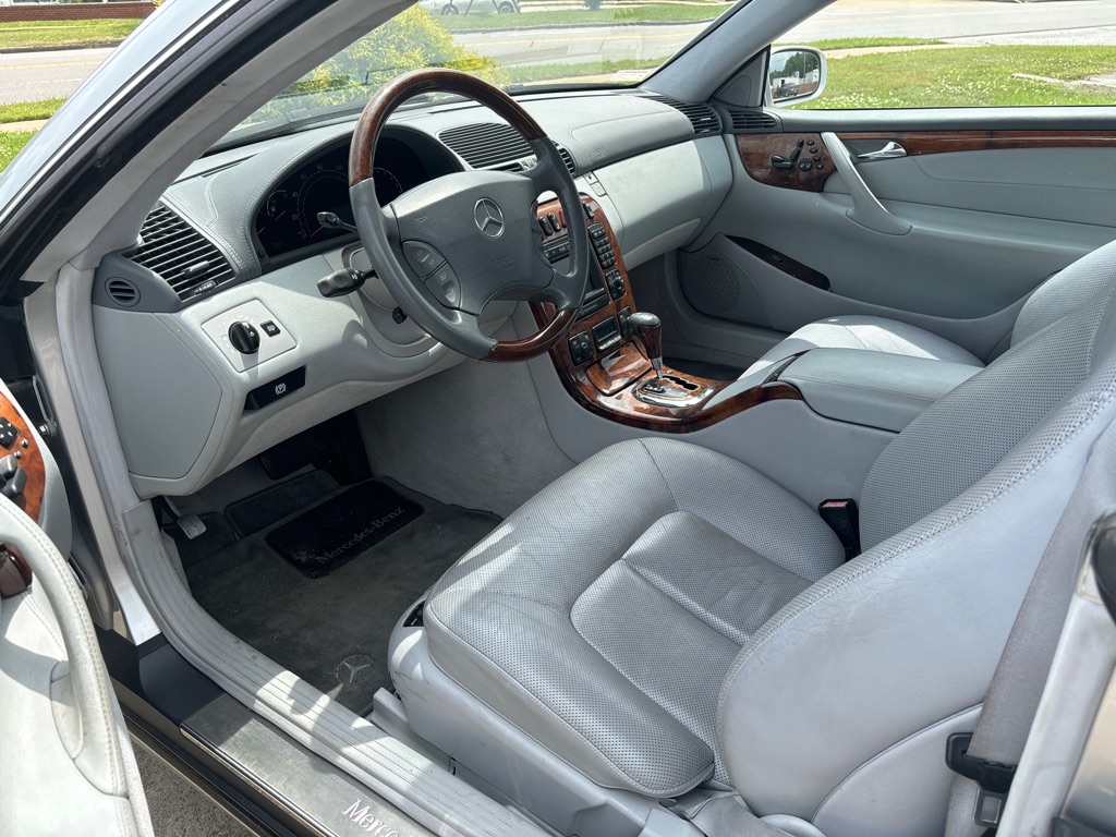 Photo 7 of this MERCEDES-BENZ CL