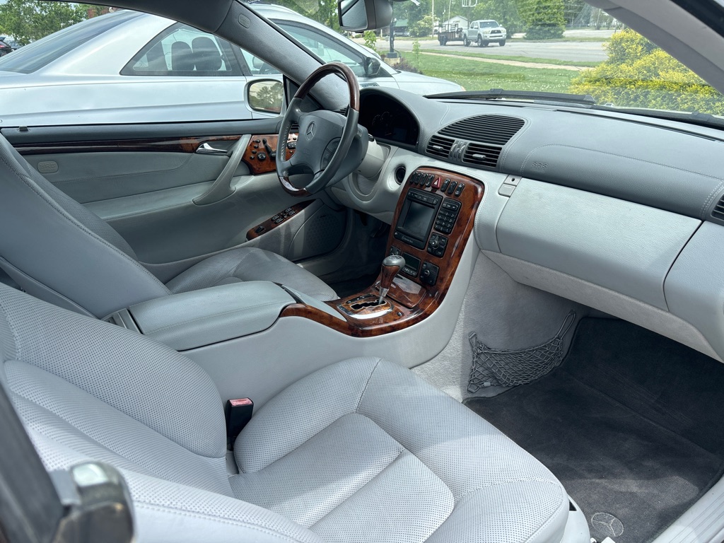 Photo 10 of this MERCEDES-BENZ CL