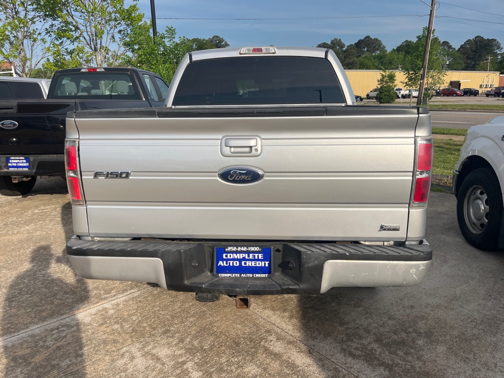 Photo 3 of this FORD F150