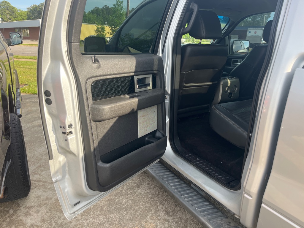 Photo 10 of this FORD F150