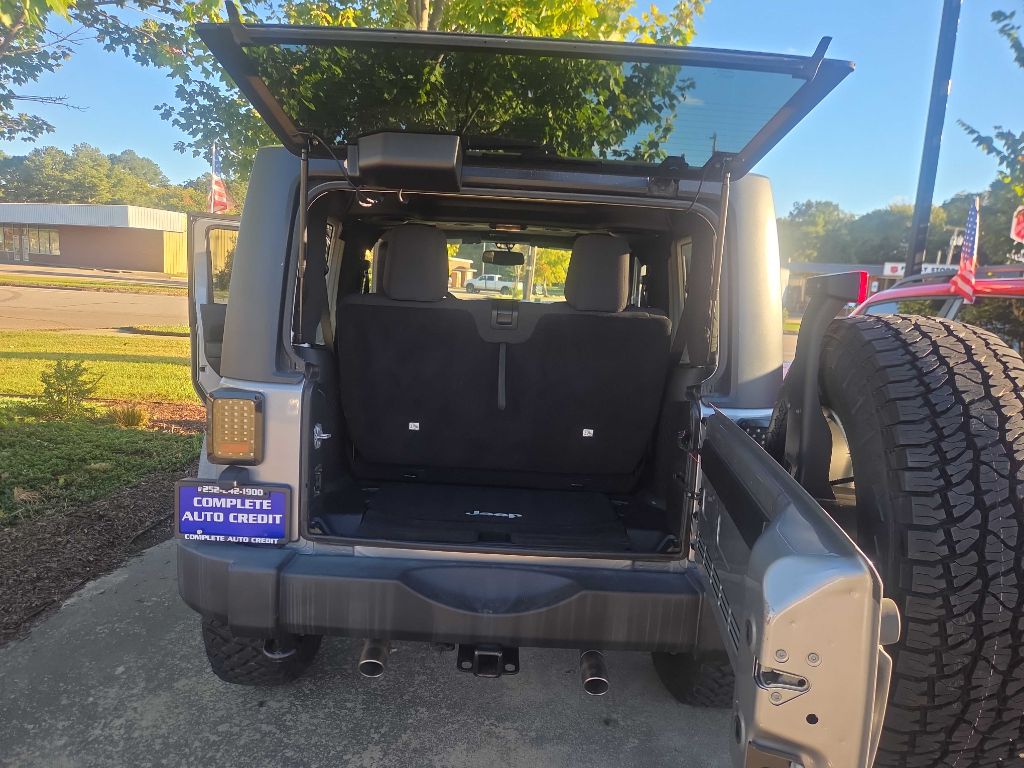 Photo 11 of this JEEP WRANGLER
