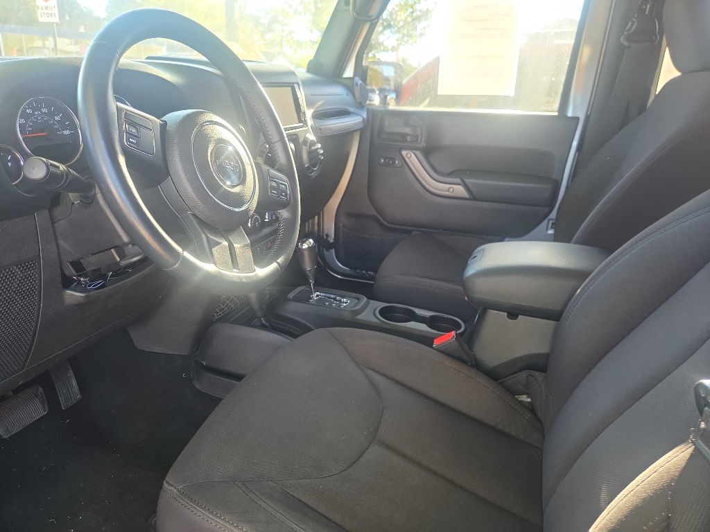 Photo 13 of this JEEP WRANGLER