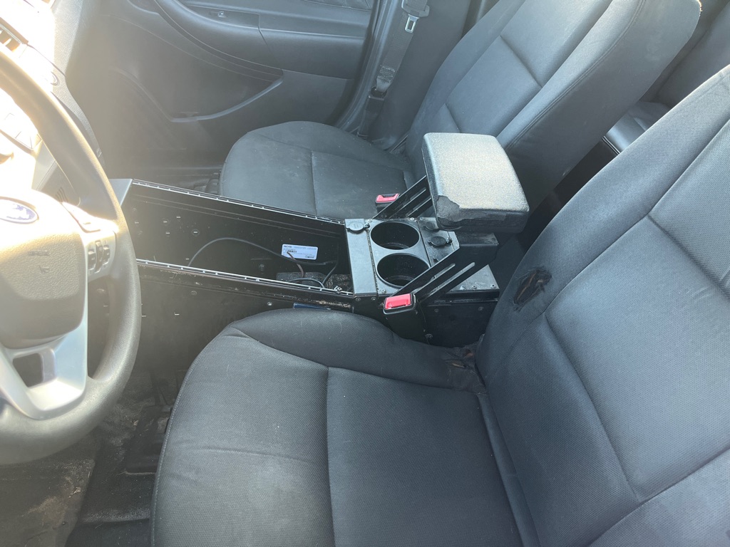 Photo 9 of this FORD TAURUS