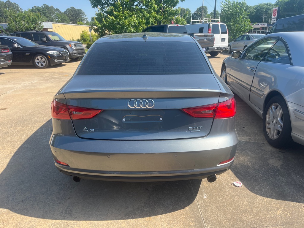 Photo 4 of this AUDI A3
