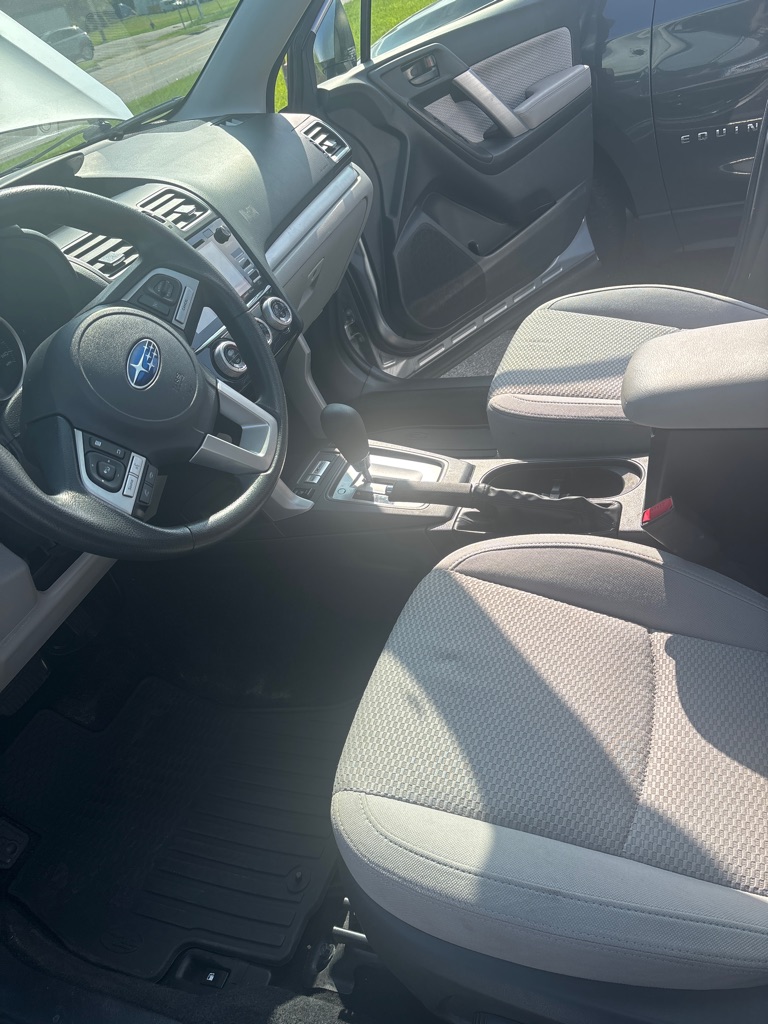 Photo 8 of this SUBARU FORESTER