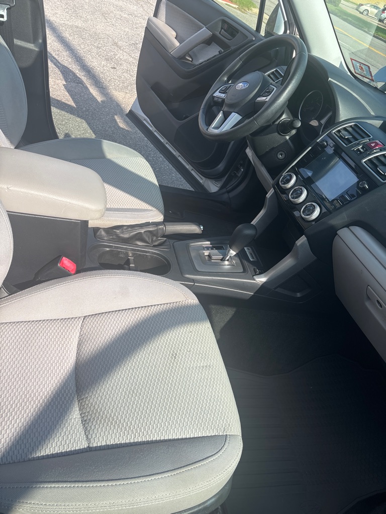 Photo 14 of this SUBARU FORESTER