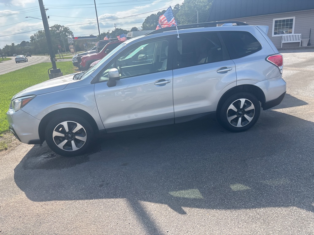 Photo 3 of this SUBARU FORESTER