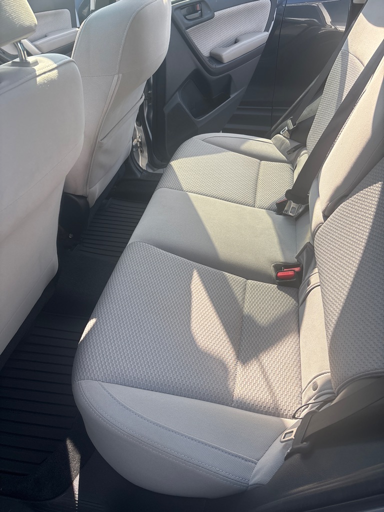 Photo 10 of this SUBARU FORESTER