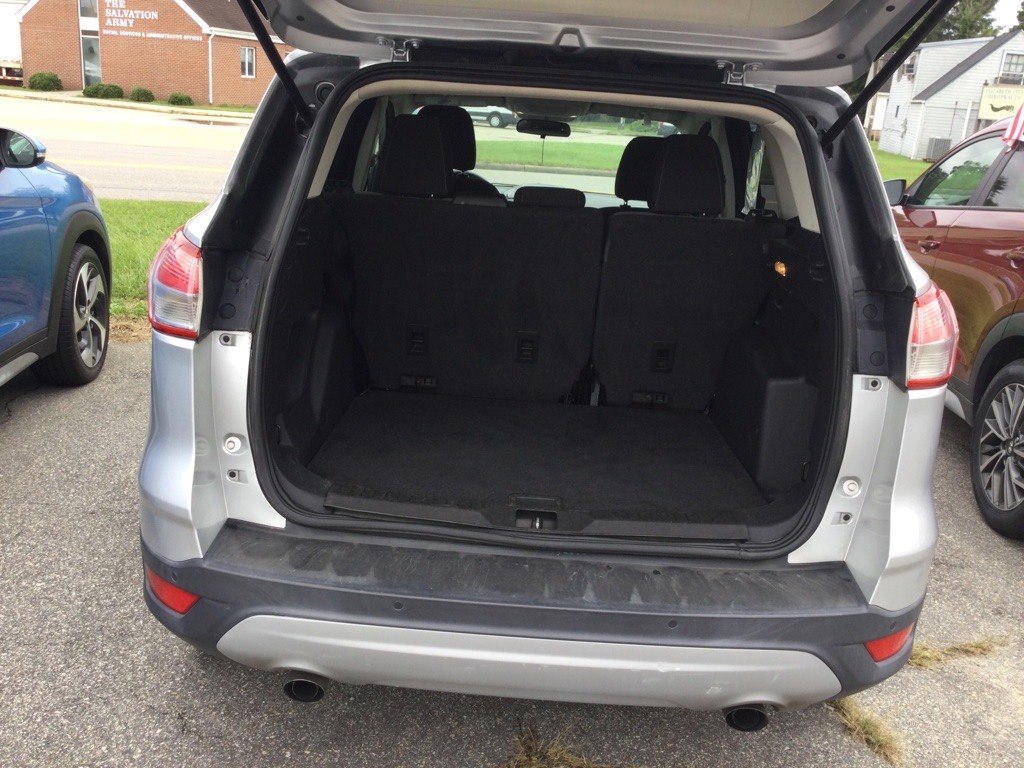 Photo 11 of this FORD ESCAPE