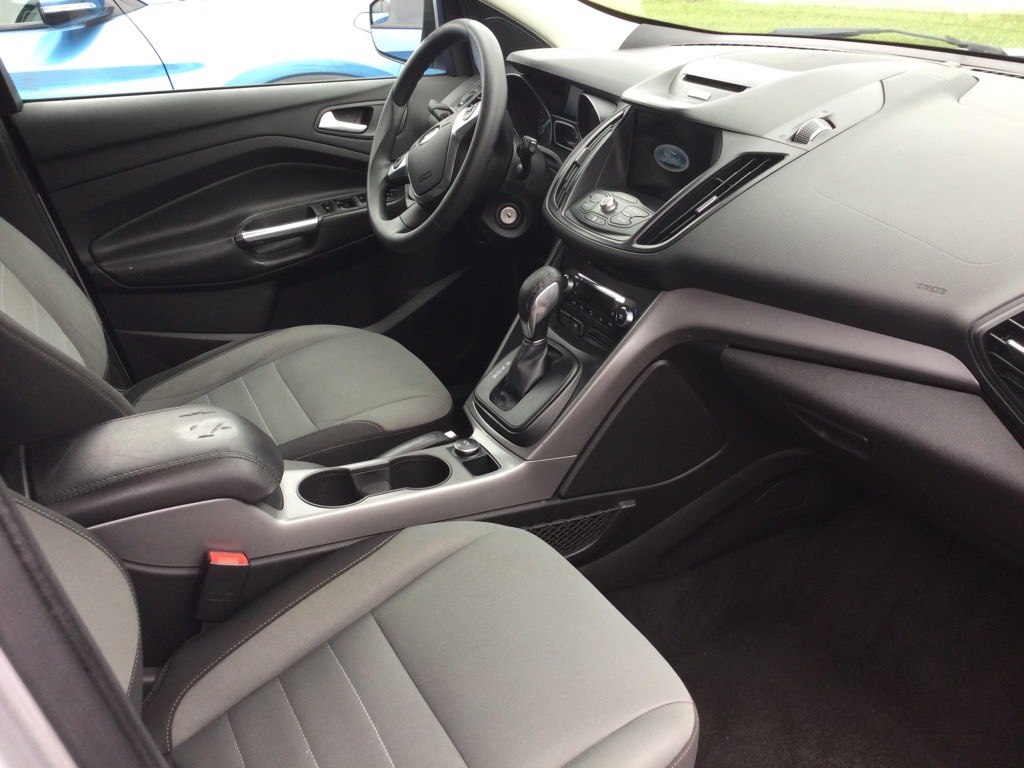 Photo 8 of this FORD ESCAPE
