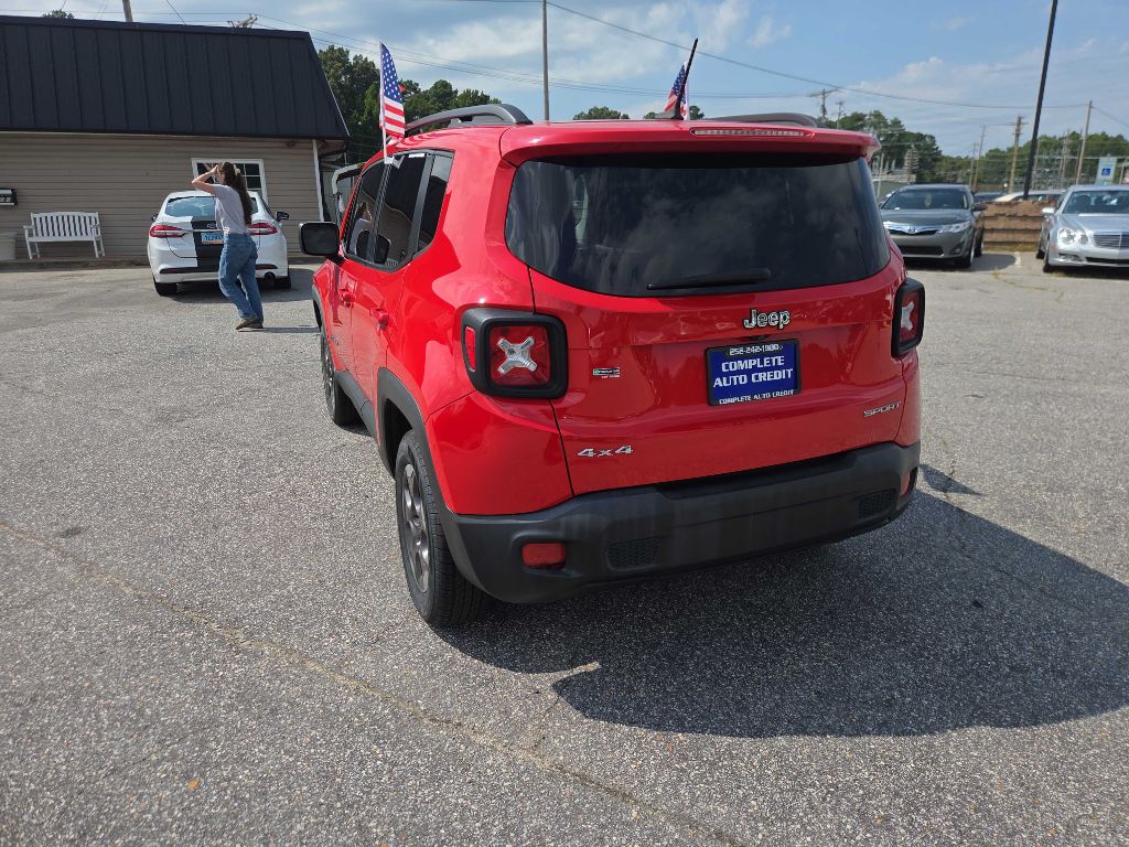 Photo 4 of this JEEP RENEGADE