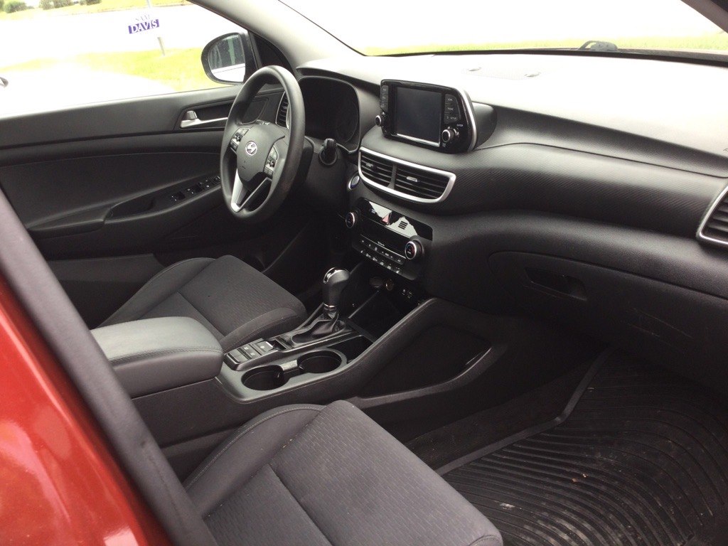 Photo 14 of this HYUNDAI TUCSON