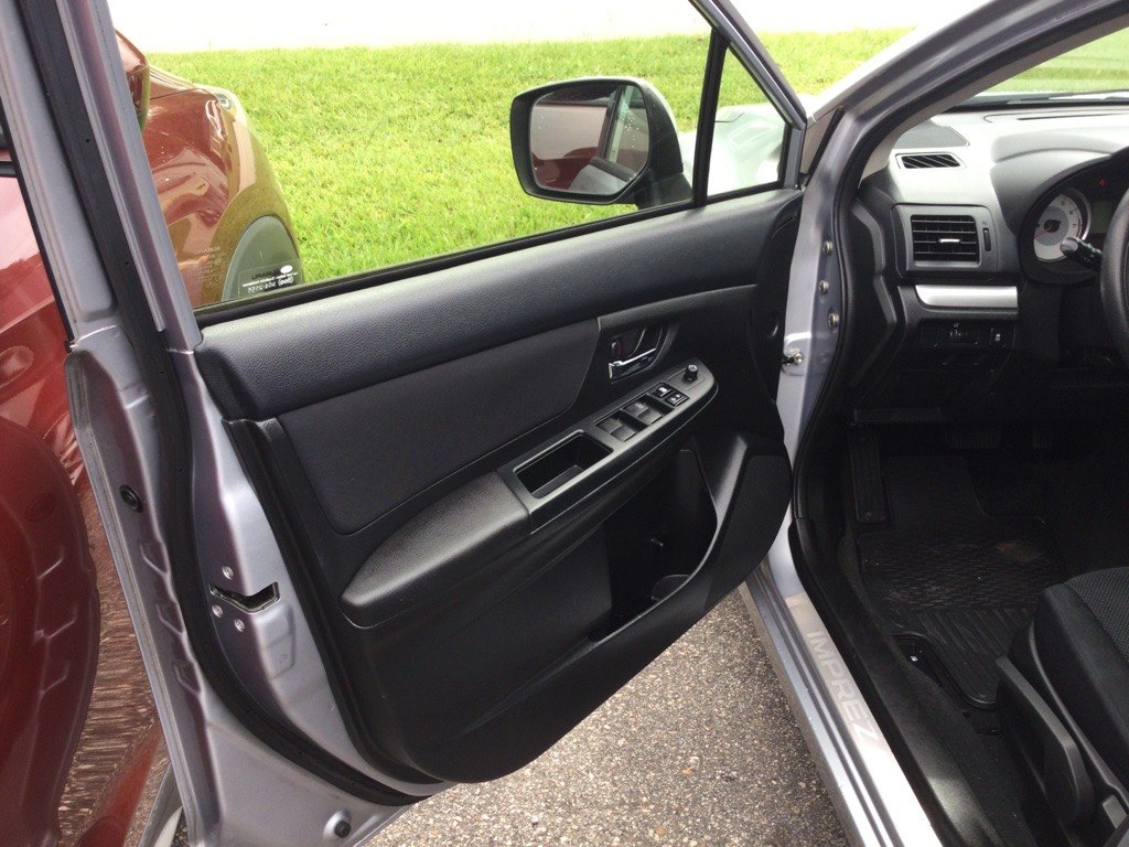 Photo 14 of this SUBARU IMPREZA