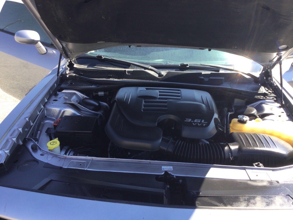 Photo 8 of this DODGE CHALLENGER