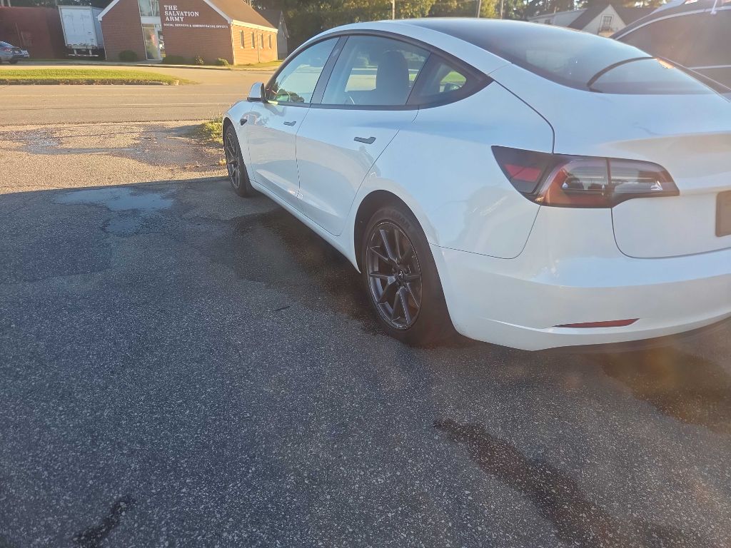Photo 2 of this TESLA MODEL 3