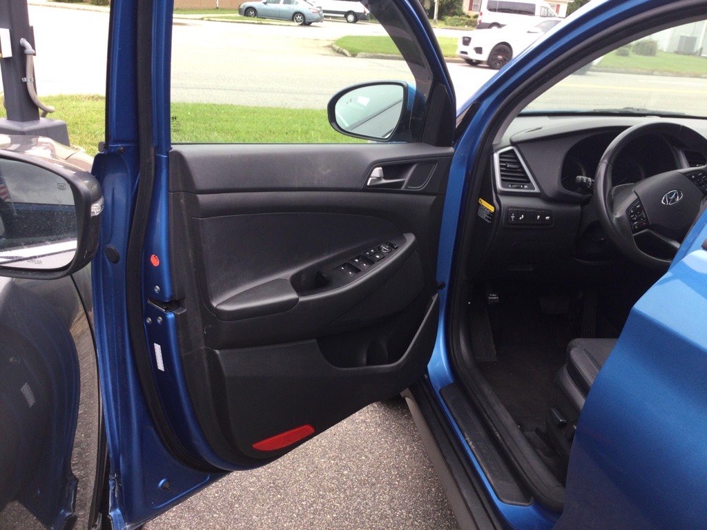 Photo 14 of this HYUNDAI TUCSON