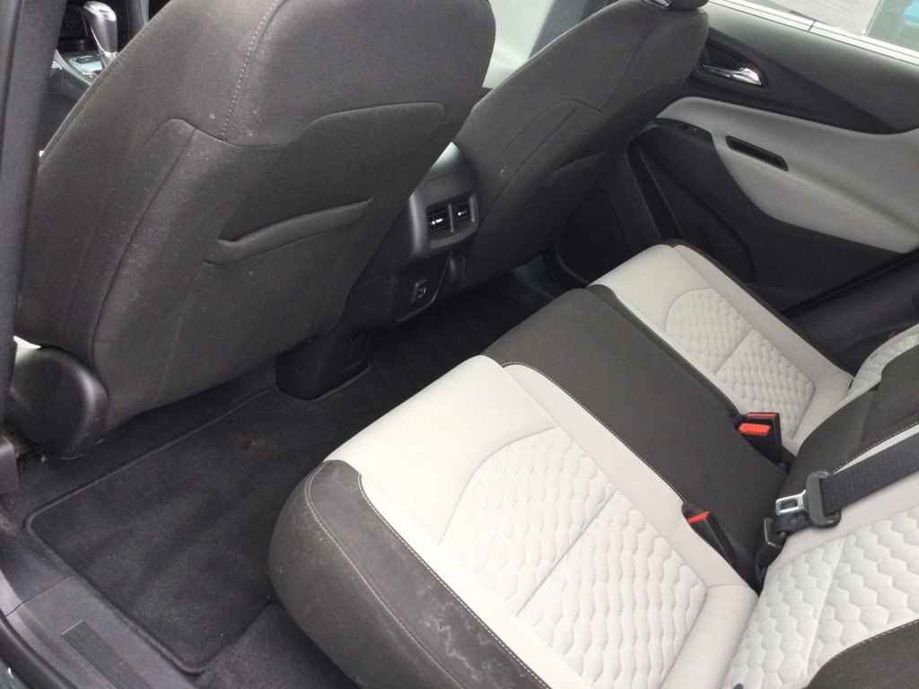 Photo 15 of this CHEVROLET EQUINOX