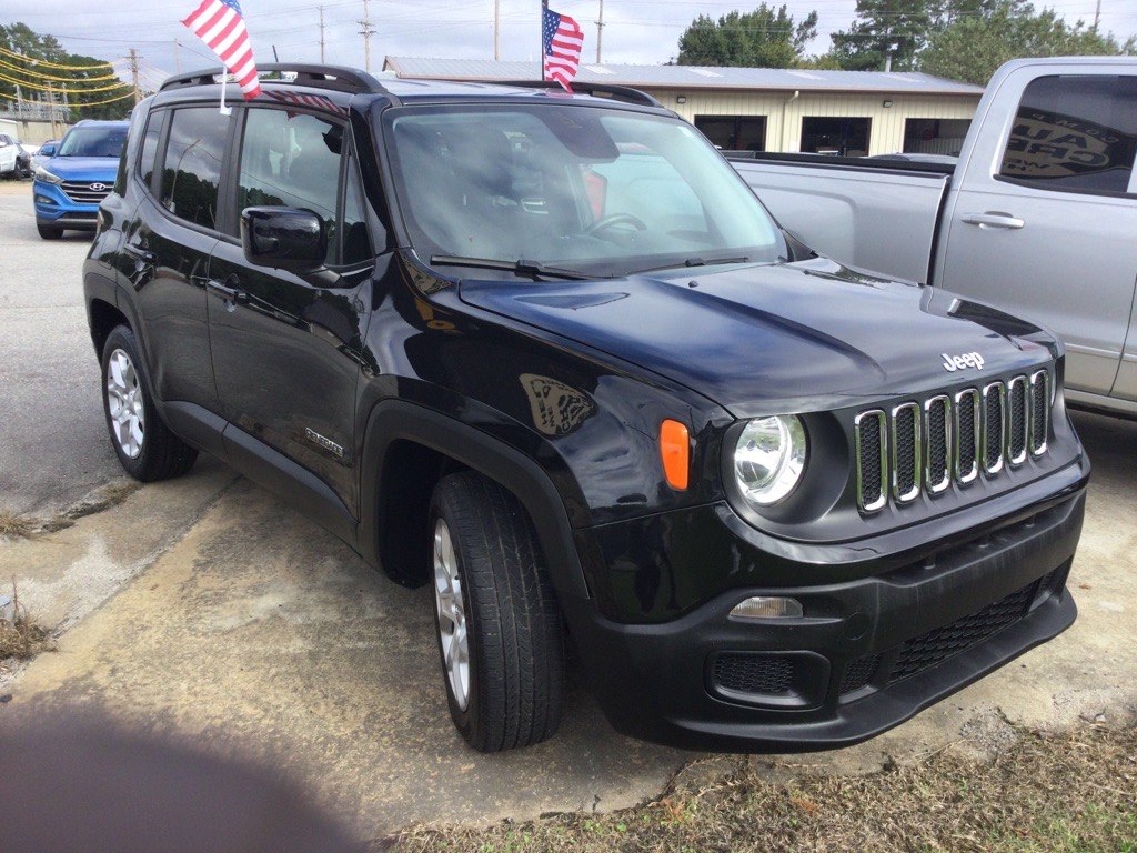 Photo 8 of this JEEP RENEGADE