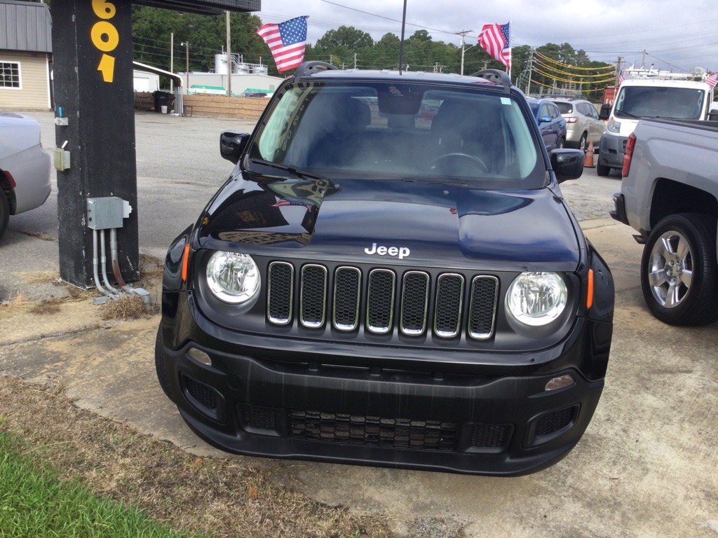 Photo 9 of this JEEP RENEGADE