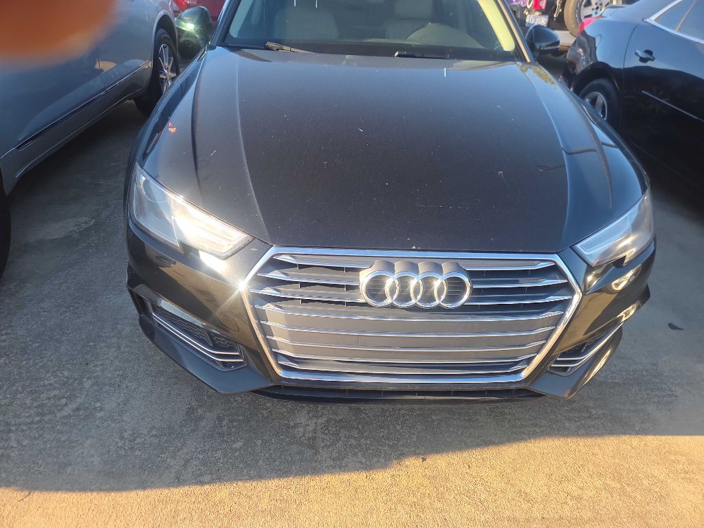 Photo 10 of this AUDI A4