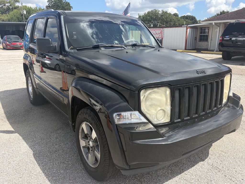 Photo 2 of this JEEP LIBERTY