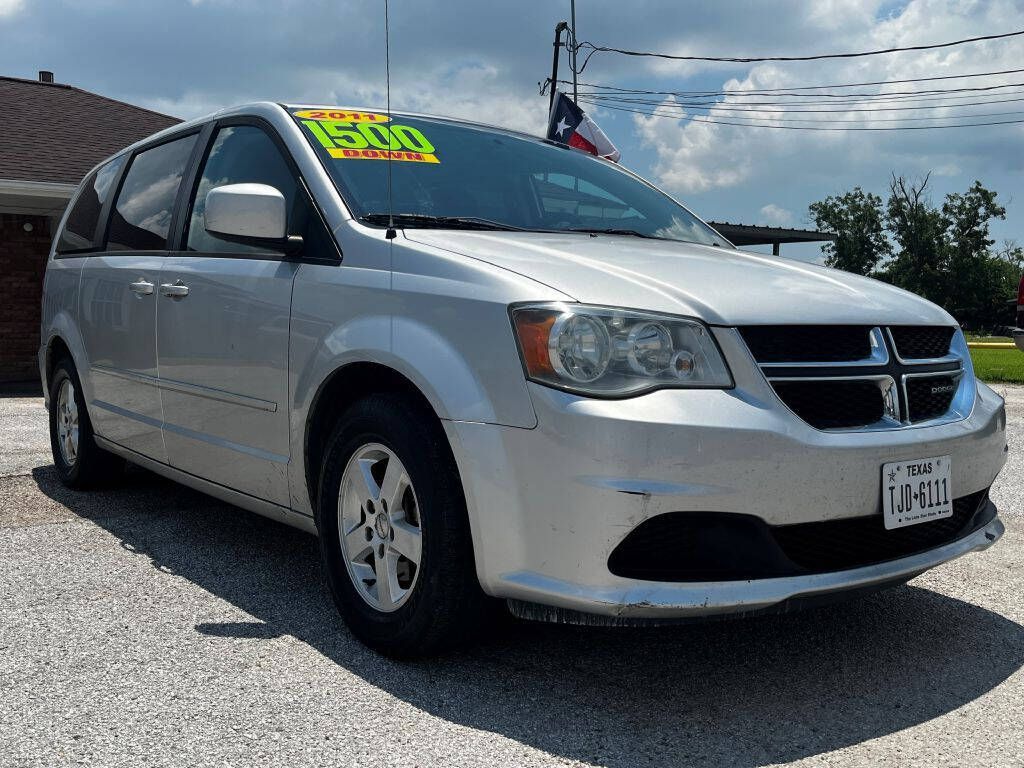 Photo 2 of this DODGE GRAND CARAVAN