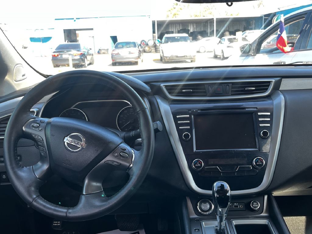 Photo 8 of this NISSAN MURANO