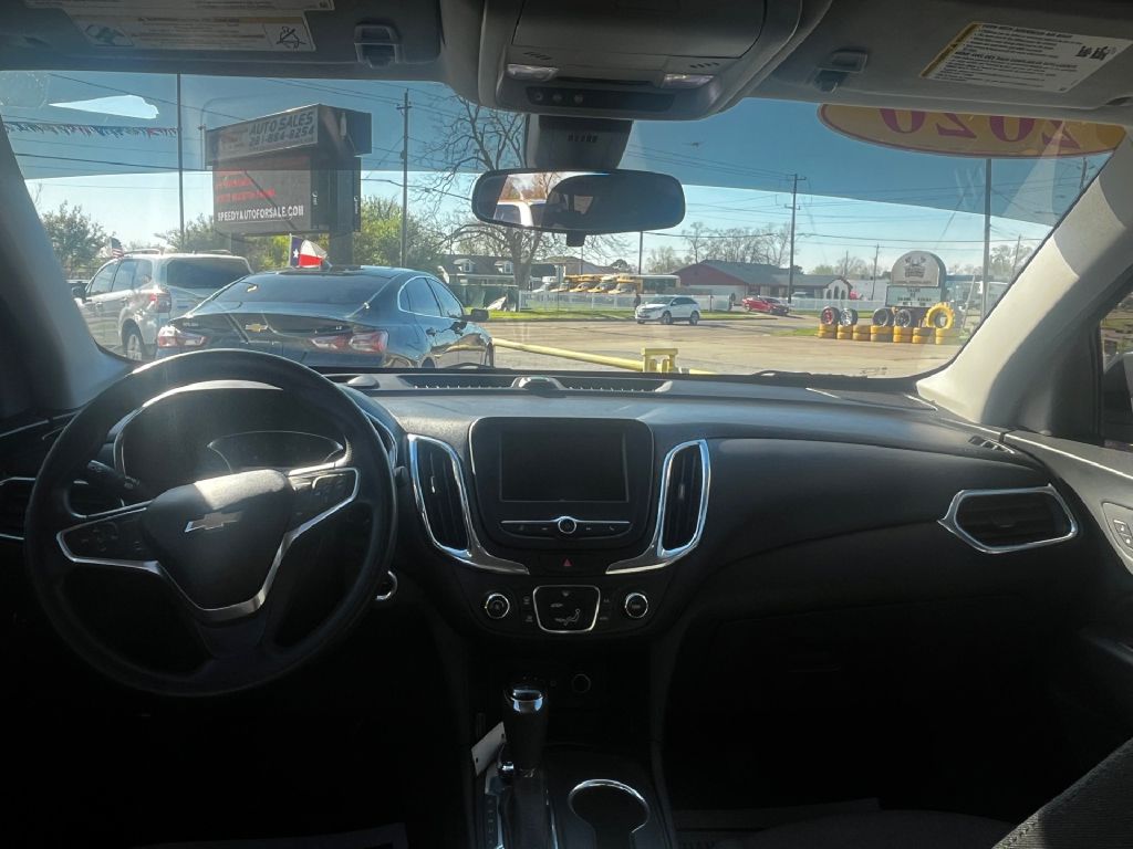 Photo 7 of this CHEVROLET EQUINOX