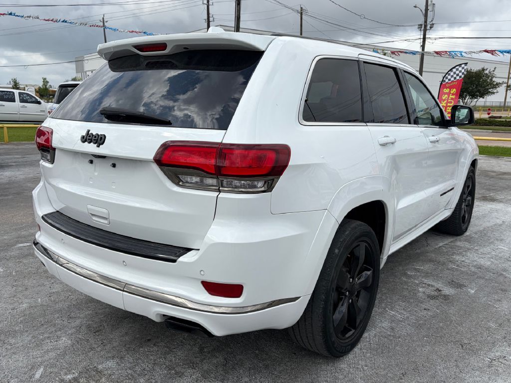 Photo 3 of this JEEP GRAND CHEROKEE
