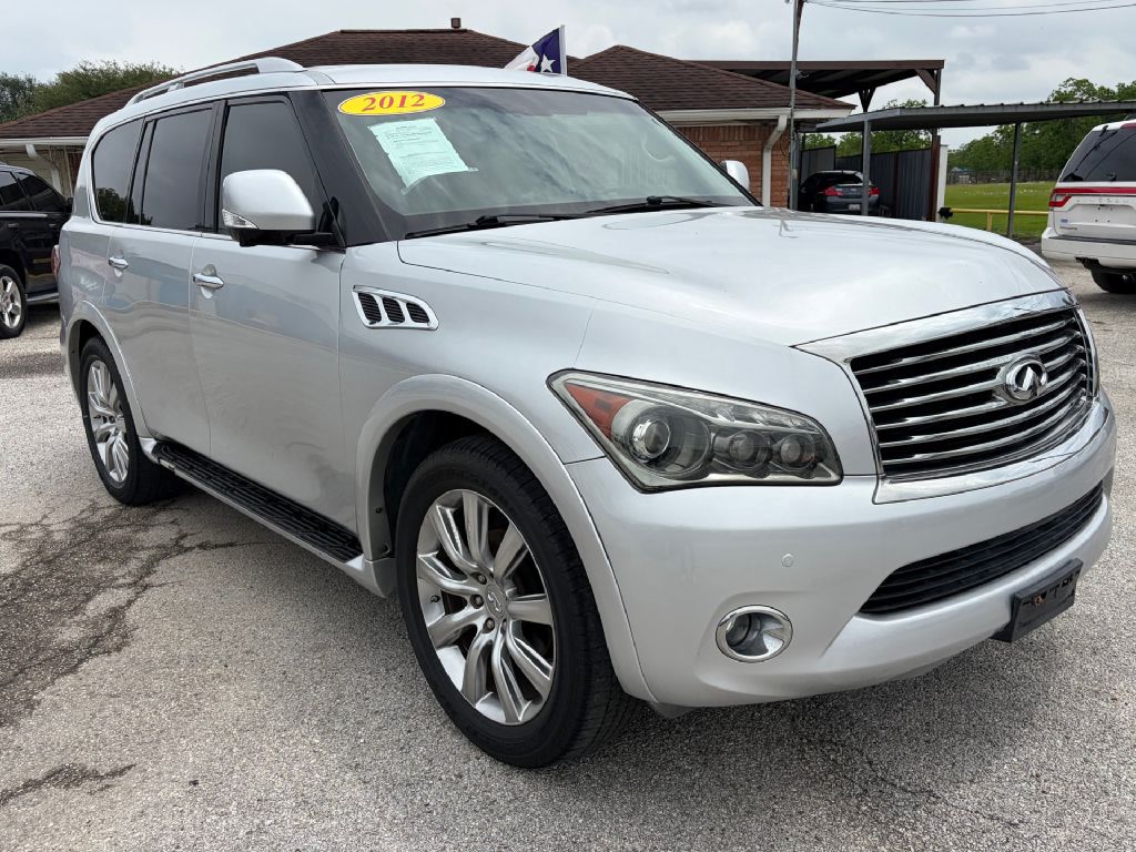 Photo 2 of this INFINITI QX56