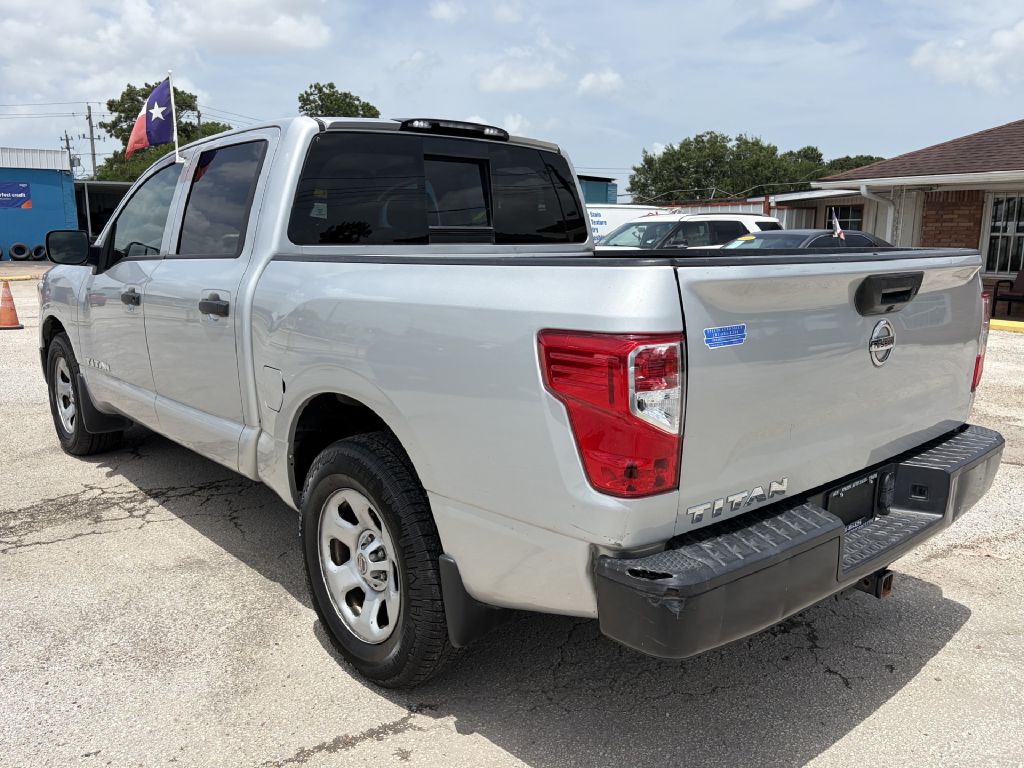 Photo 4 of this NISSAN TITAN