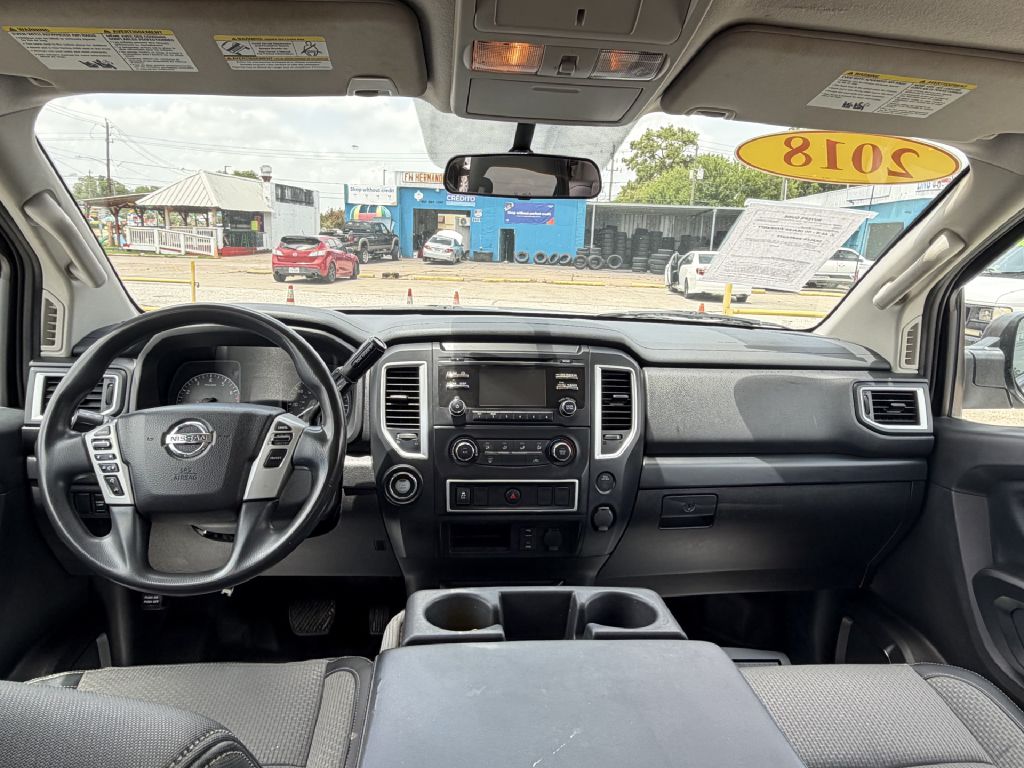 Photo 7 of this NISSAN TITAN