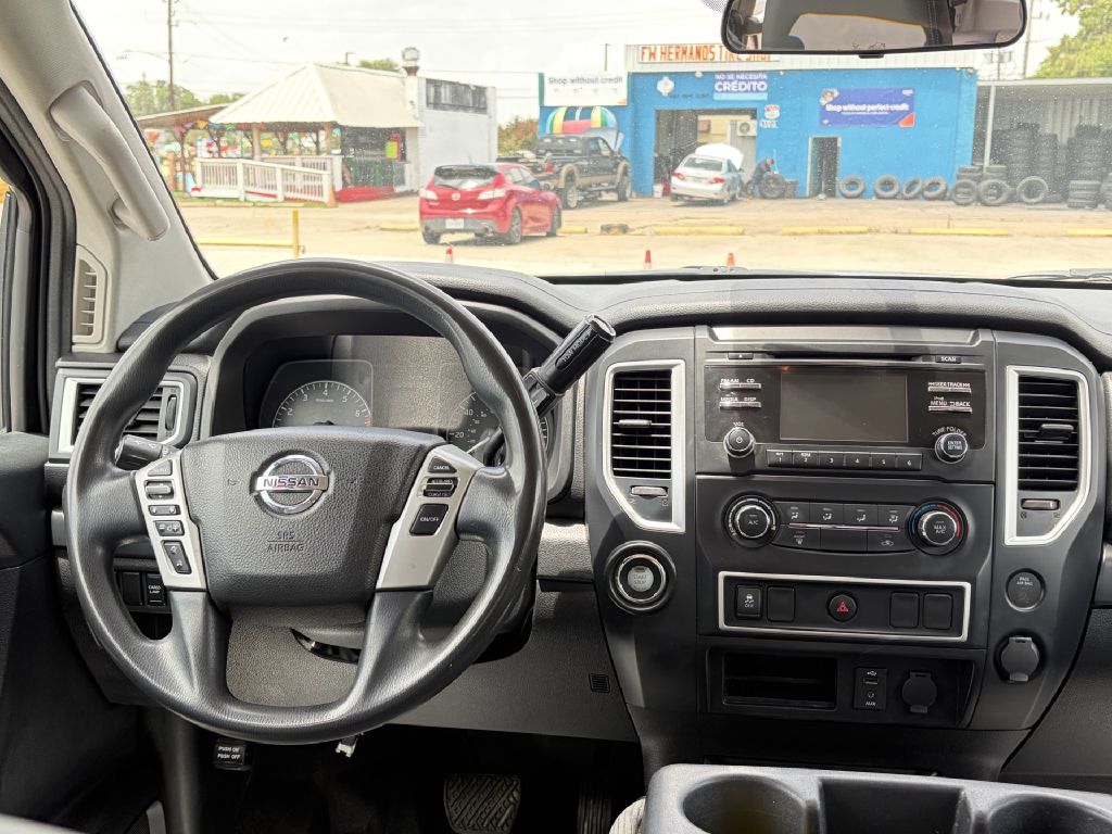 Photo 8 of this NISSAN TITAN