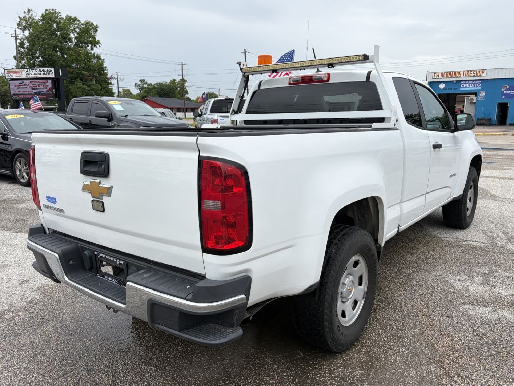 Photo 3 of this CHEVROLET COLORADO