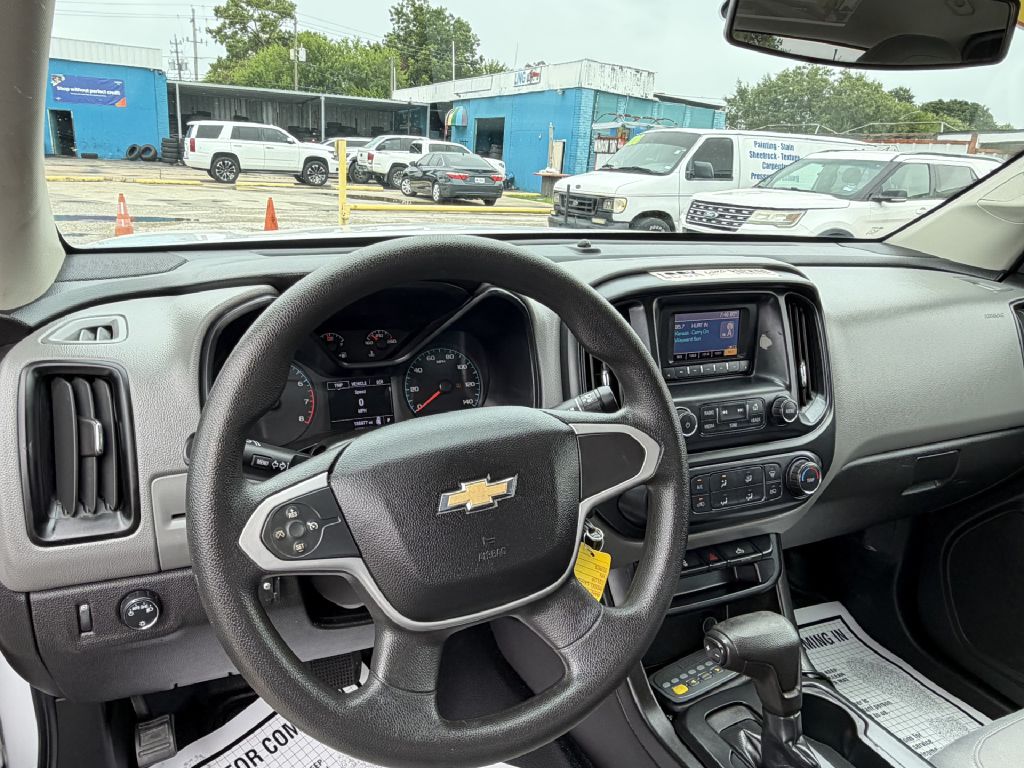 Photo 7 of this CHEVROLET COLORADO