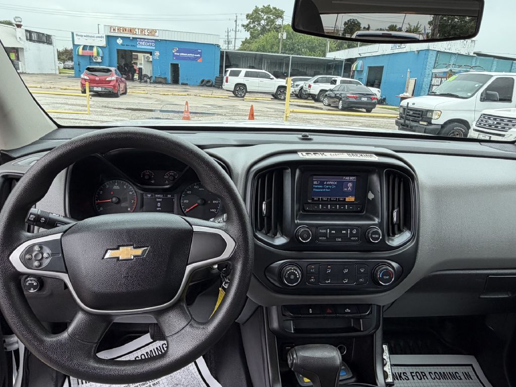 Photo 8 of this CHEVROLET COLORADO