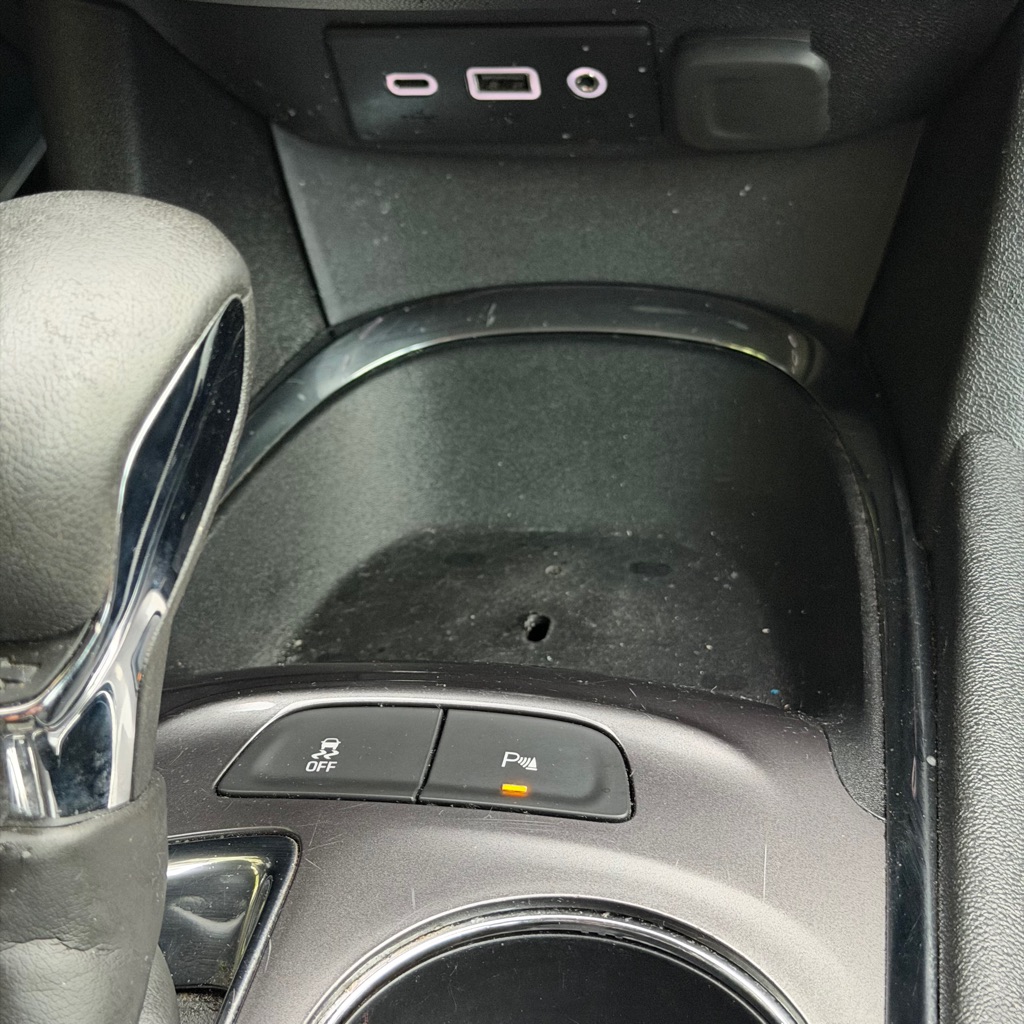 Photo 28 of this CHEVROLET MALIBU