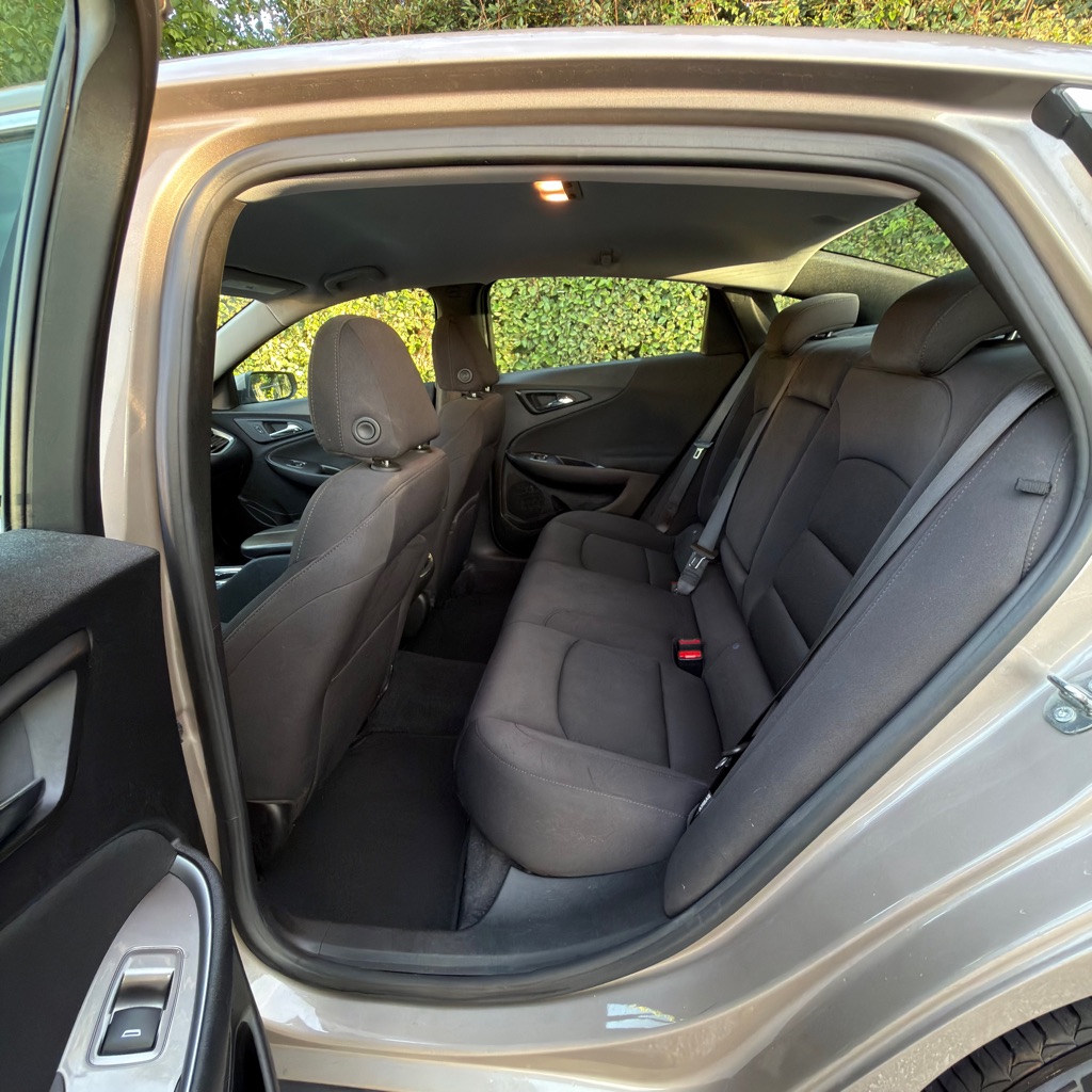 Photo 13 of this CHEVROLET MALIBU