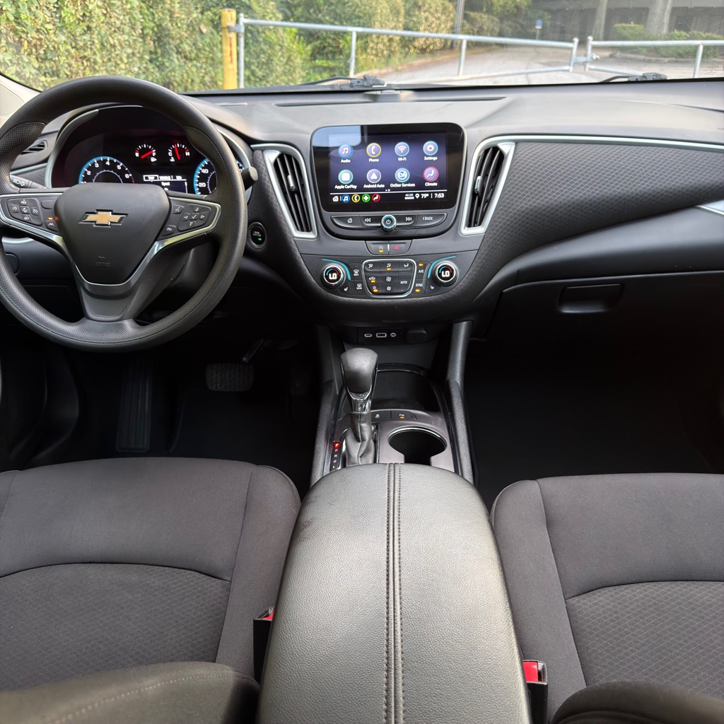 Photo 24 of this CHEVROLET MALIBU