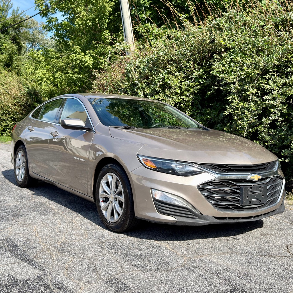 Photo 5 of this CHEVROLET MALIBU