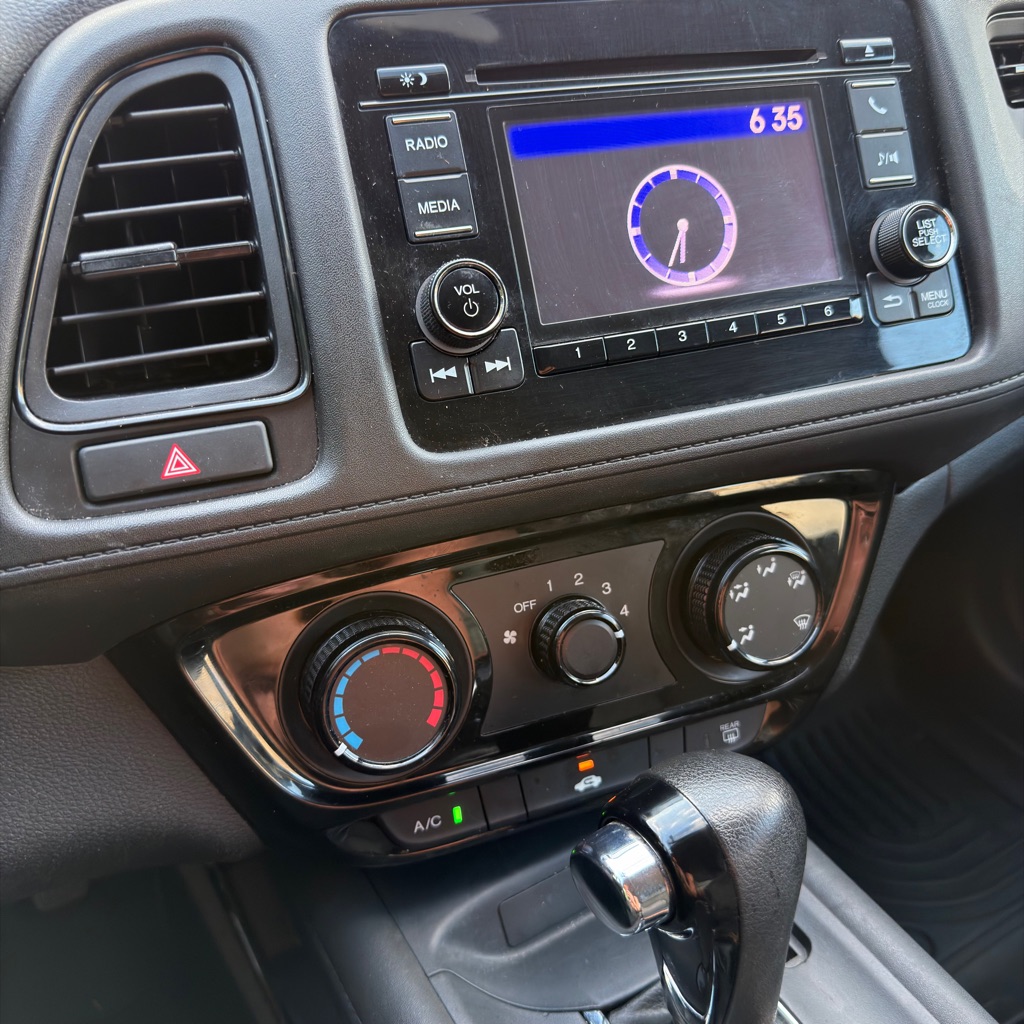 Photo 29 of this HONDA HR-V