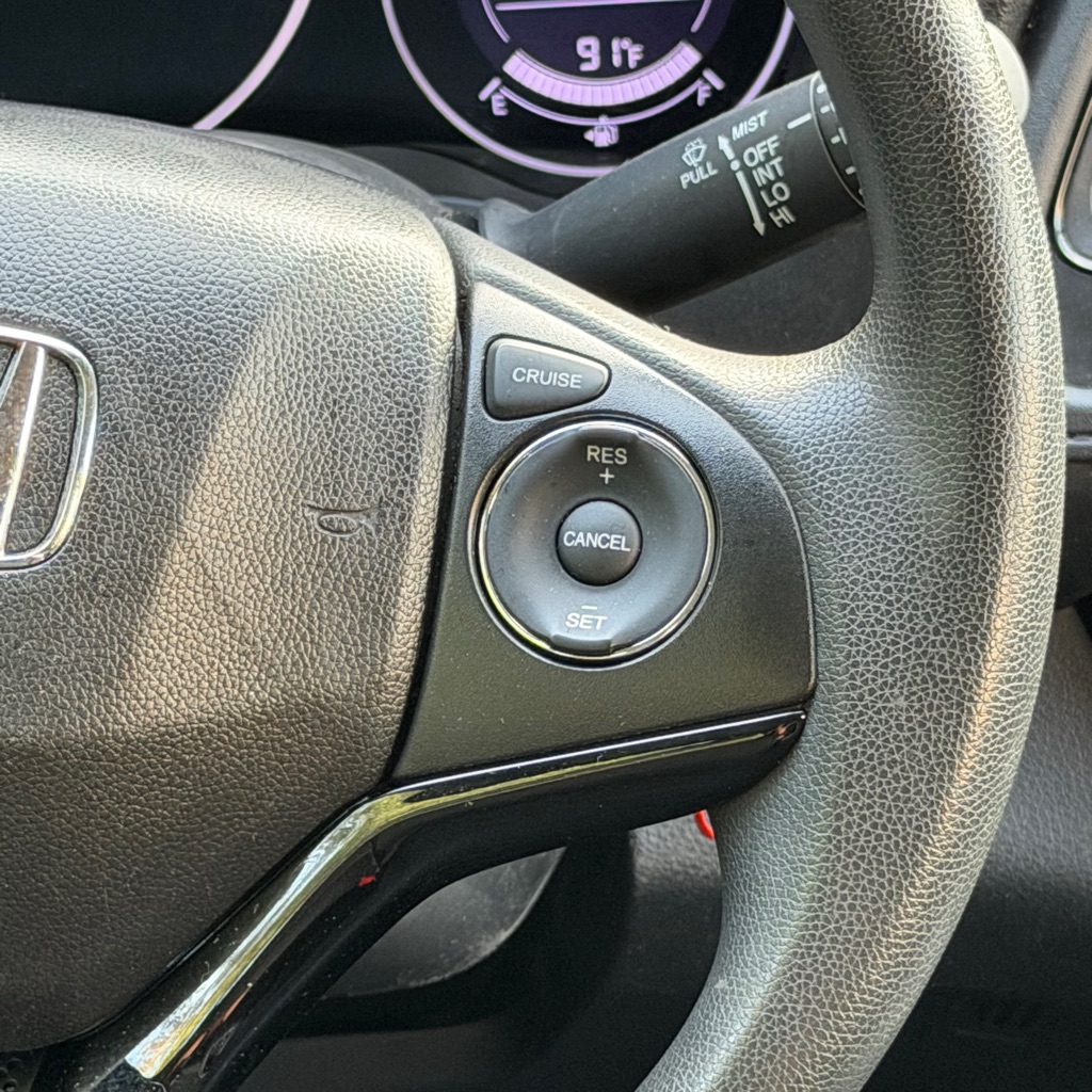 Photo 35 of this HONDA HR-V