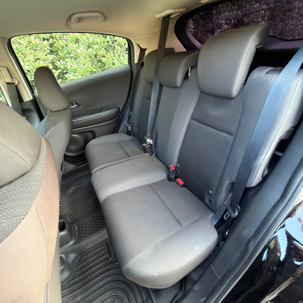 Photo 12 of this HONDA HR-V