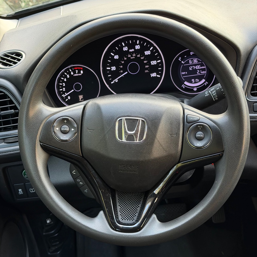 Photo 33 of this HONDA HR-V