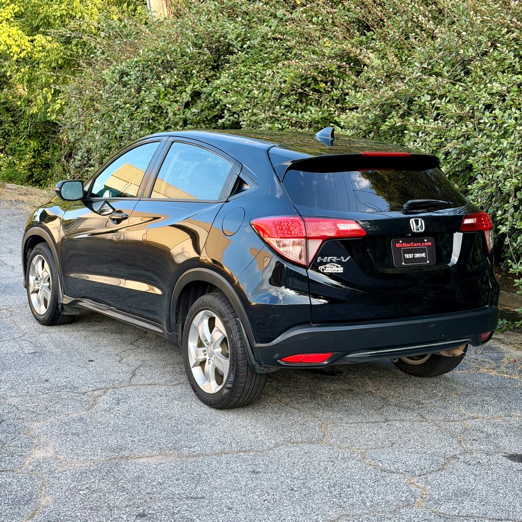 Photo 2 of this HONDA HR-V