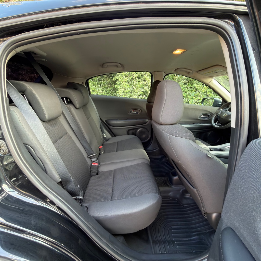 Photo 18 of this HONDA HR-V