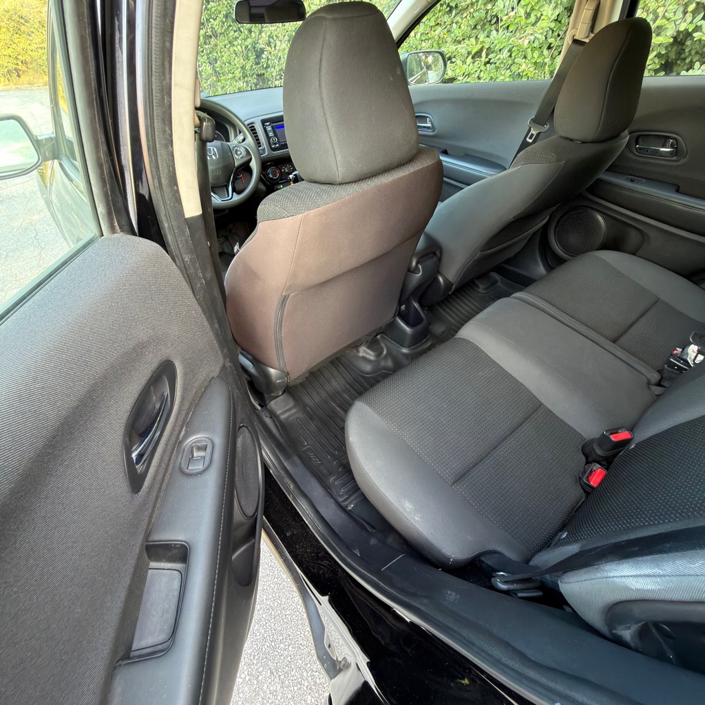 Photo 11 of this HONDA HR-V