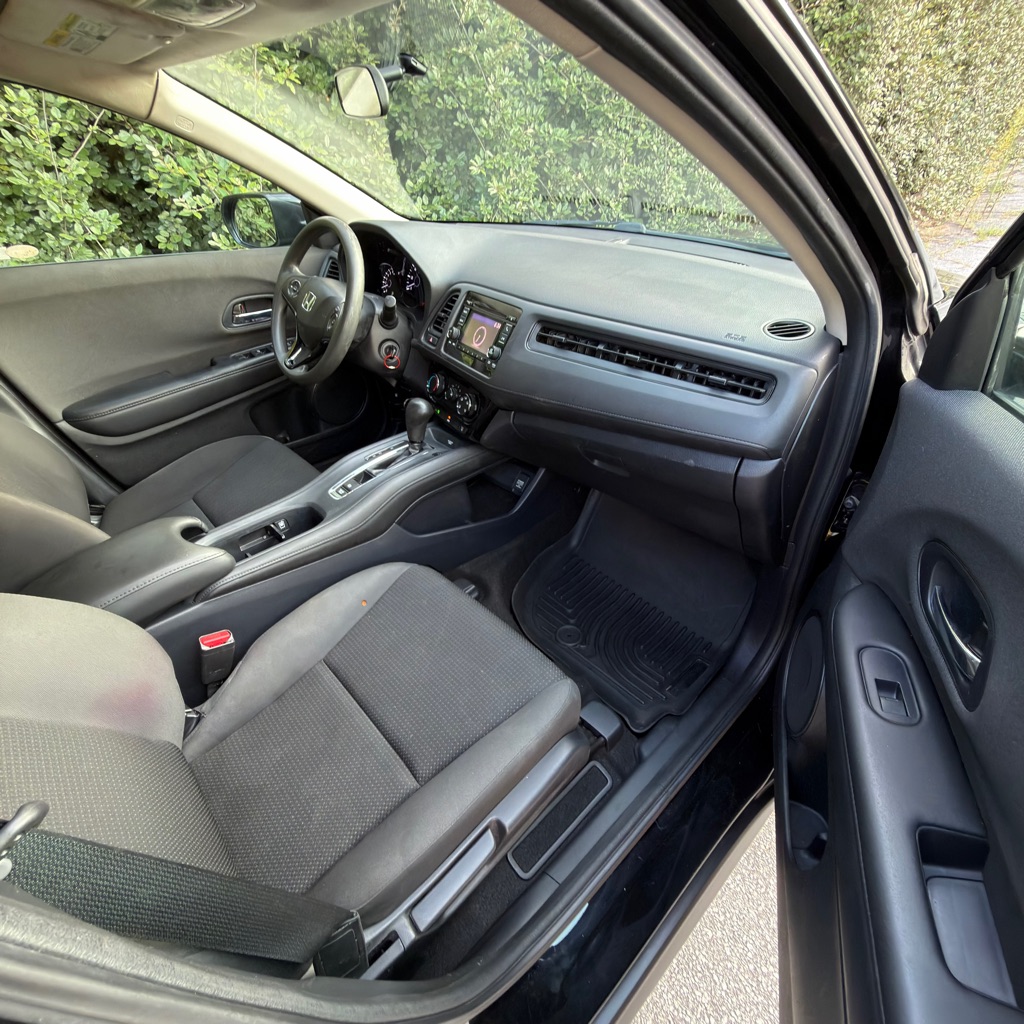 Photo 19 of this HONDA HR-V
