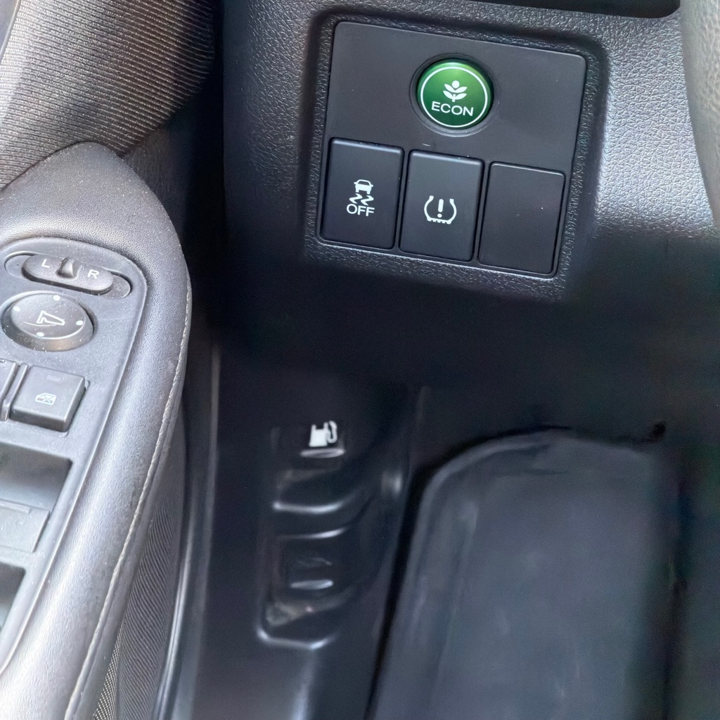 Photo 36 of this HONDA HR-V