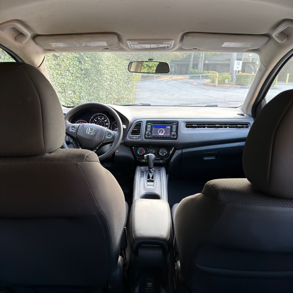 Photo 24 of this HONDA HR-V